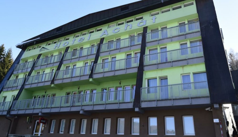 HOTEL ACHÁT Janov nad Nisou